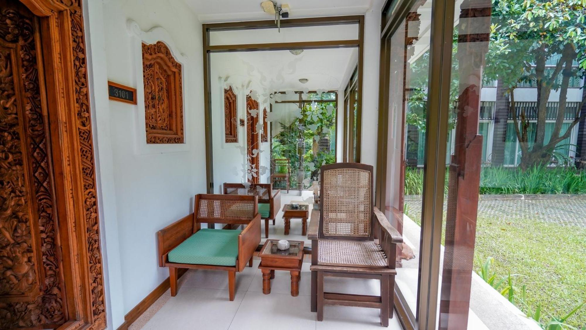 Kodchasri Thani Hotel Chiangmai Чиангмай Екстериор снимка