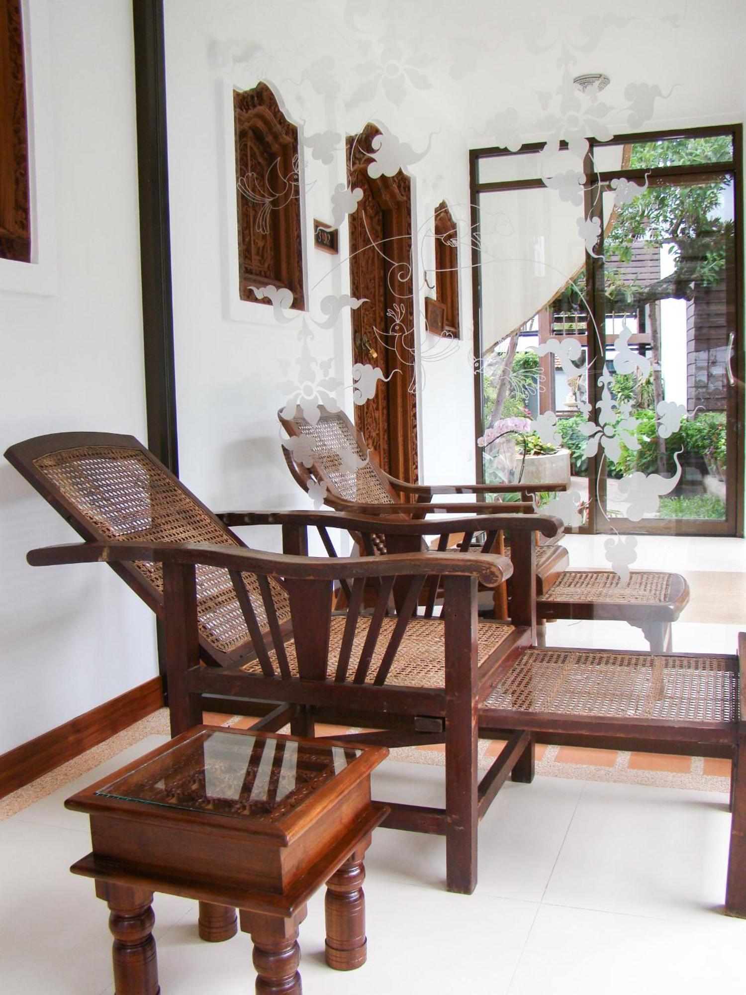 Kodchasri Thani Hotel Chiangmai Чиангмай Екстериор снимка