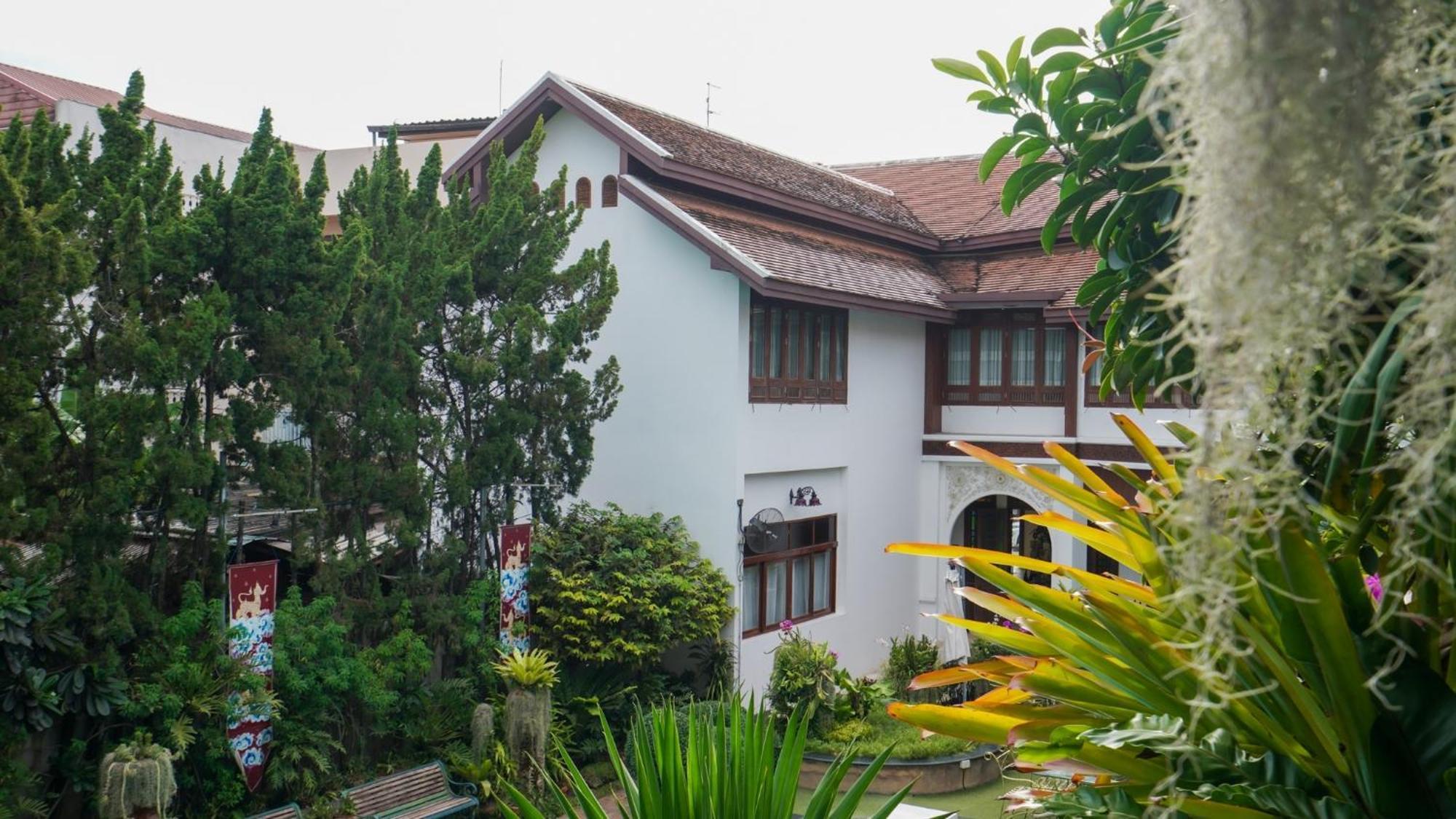 Kodchasri Thani Hotel Chiangmai Чиангмай Екстериор снимка