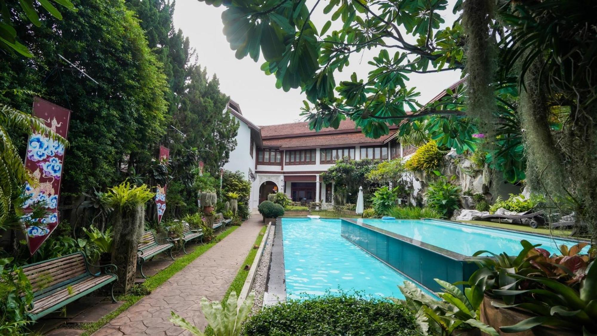 Kodchasri Thani Hotel Chiangmai Чиангмай Екстериор снимка
