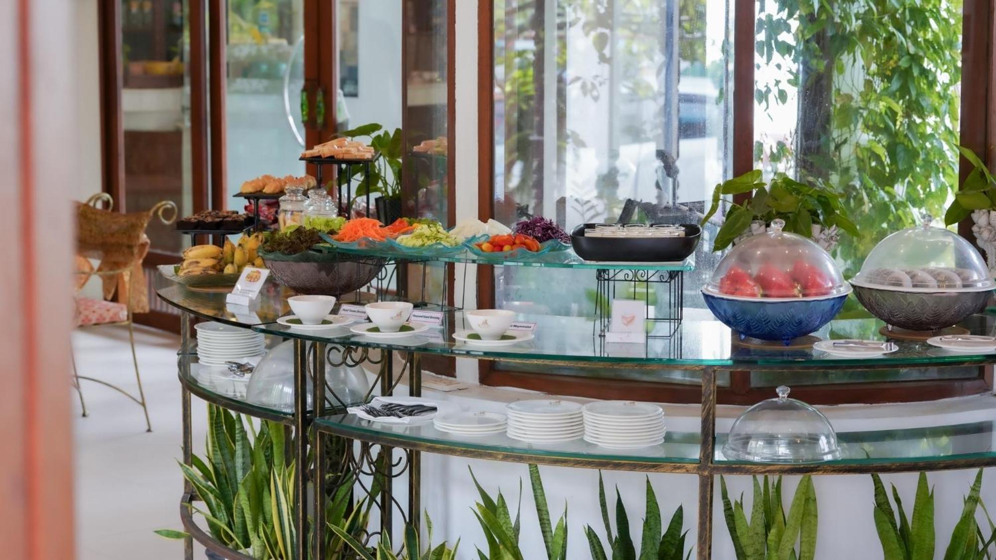 Kodchasri Thani Hotel Chiangmai Чиангмай Екстериор снимка