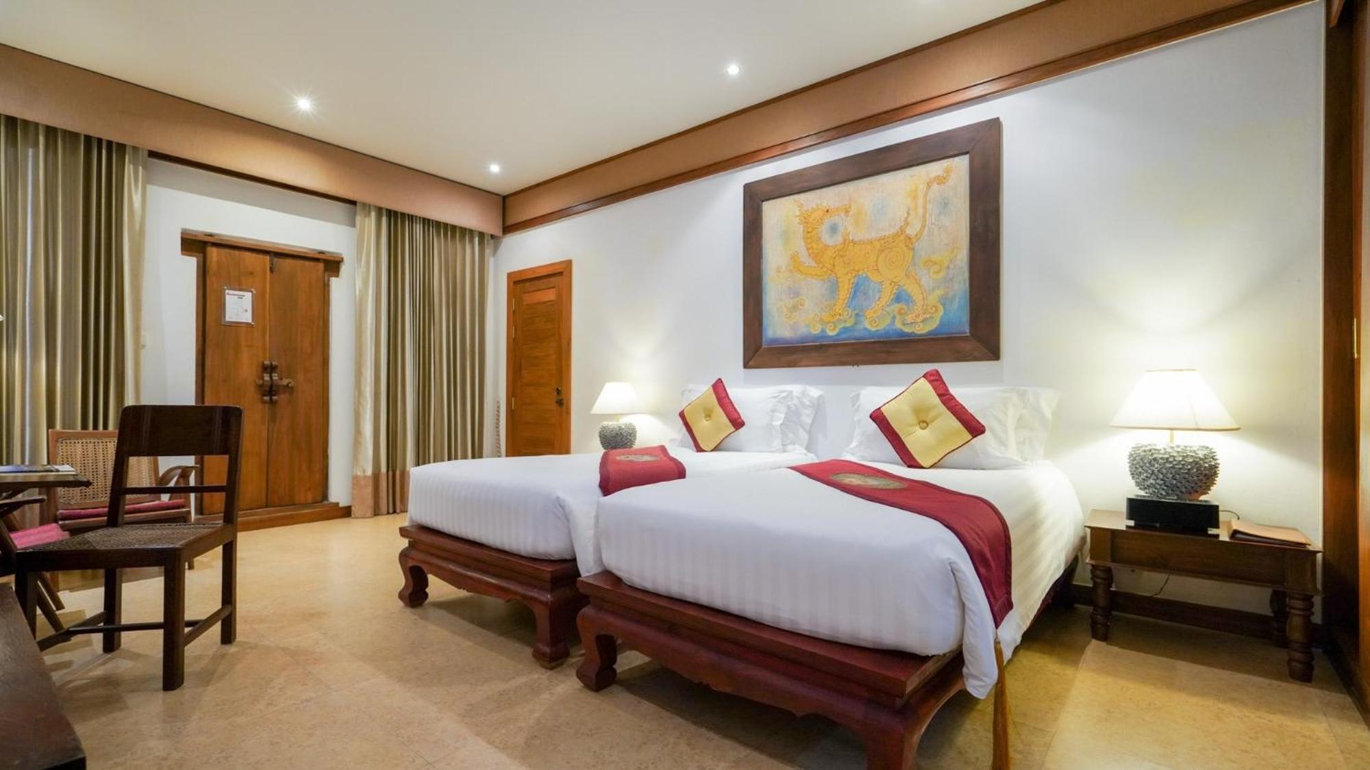 Kodchasri Thani Hotel Chiangmai Чиангмай Екстериор снимка