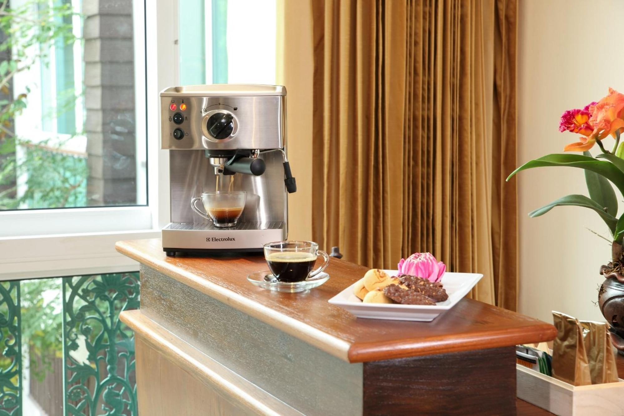 Kodchasri Thani Hotel Chiangmai Чиангмай Екстериор снимка